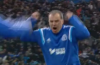 Marcelo Bielsa celebrating Marseille’s third goal vs Metz with all the joy of a toddler