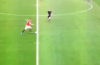 Phil Jones plays raking cross-field assist during Man United U21’s game