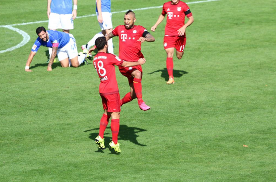 Arturo Vidal scores his first Bayern Munich goal with a cracking strike