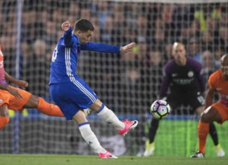 Eden Hazard scores vs Man City